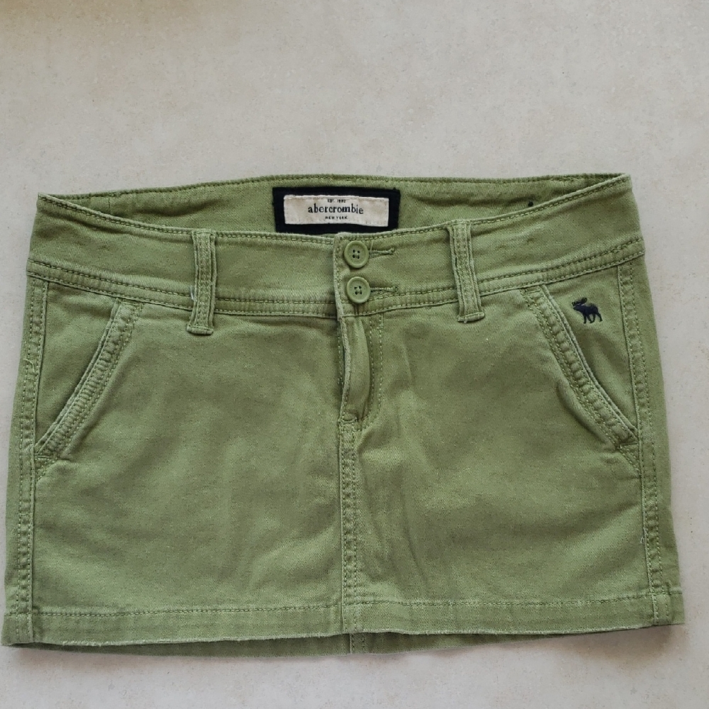 Abercrombie Kids Green Skirt with Button Detail